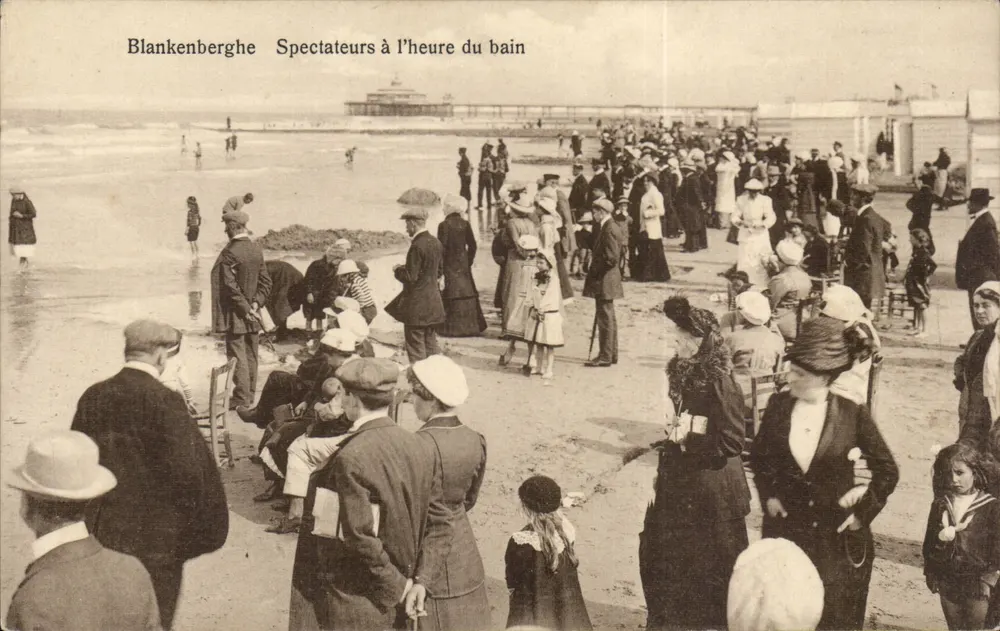 Blankenberge - Spectateurs à l'heure du bain — Univers - Recto