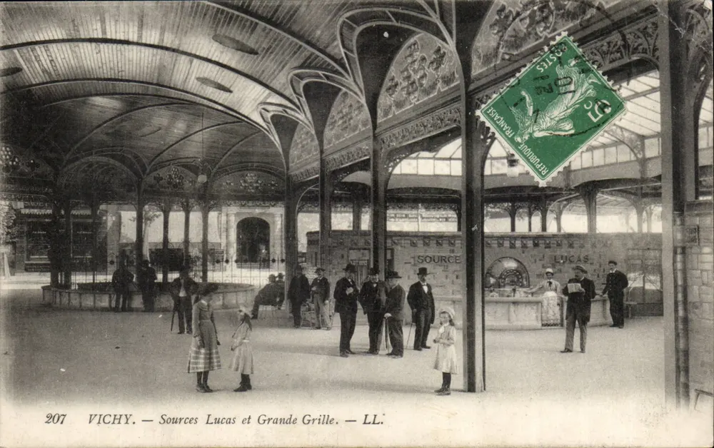 Vichy — Bronnen Lucas en Grande Grille — LL. — n° 207 - Voorkant