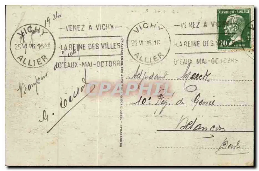 विची - स्टेशन — स्टेशन के दृश्य वाहनों के साथ — संख्या 143 - पीछे