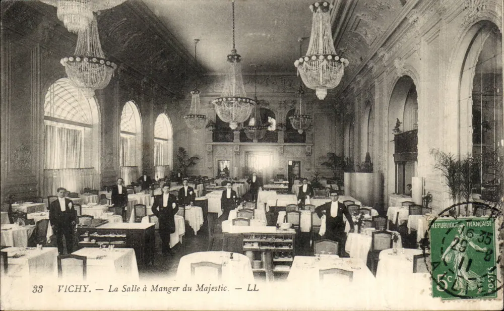 Vichy — Das Speisezimmer des Majestic — LL - Vorderseite