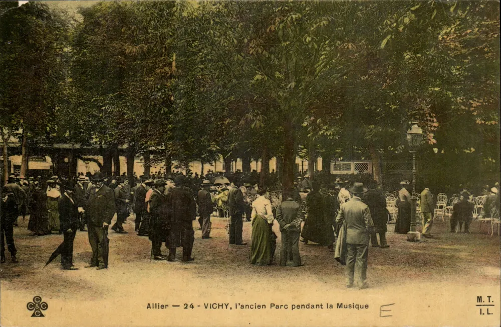 Vichy, der alte Park während der Musik — Allier — 24 — M.T. I.L. - Vorderseite