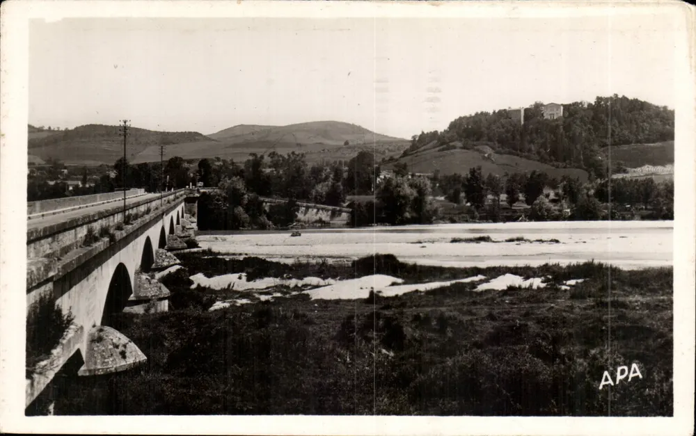 Brücke der Hers und Schloss Terride — Mirepoix (Ariège) — APA - Vorderseite