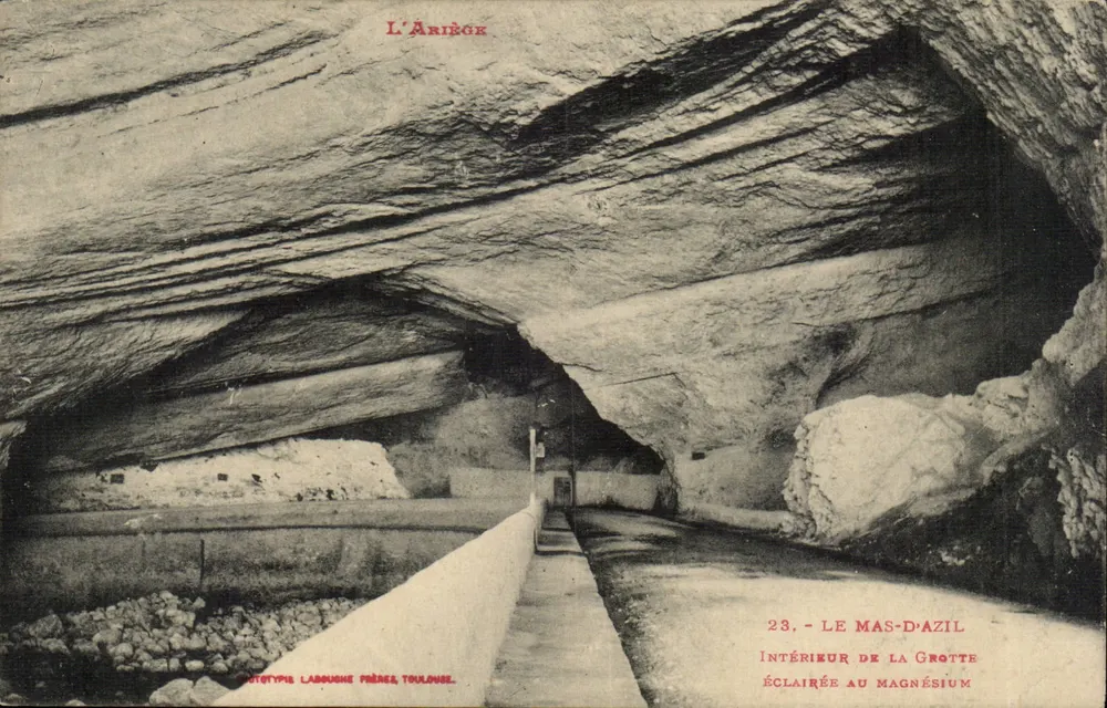 Innenansicht der Höhle Mas-d'Azil — Ariège — Phototypie Labouche, Toulouse, Nr. 23 - Vorderseite