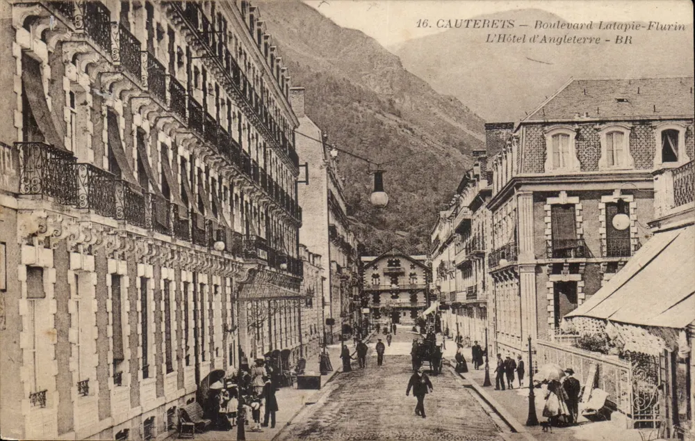 Cauterets — Boulevard Latapie-Flurin — L'Hôtel d'Angleterre — BR - Vorderseite