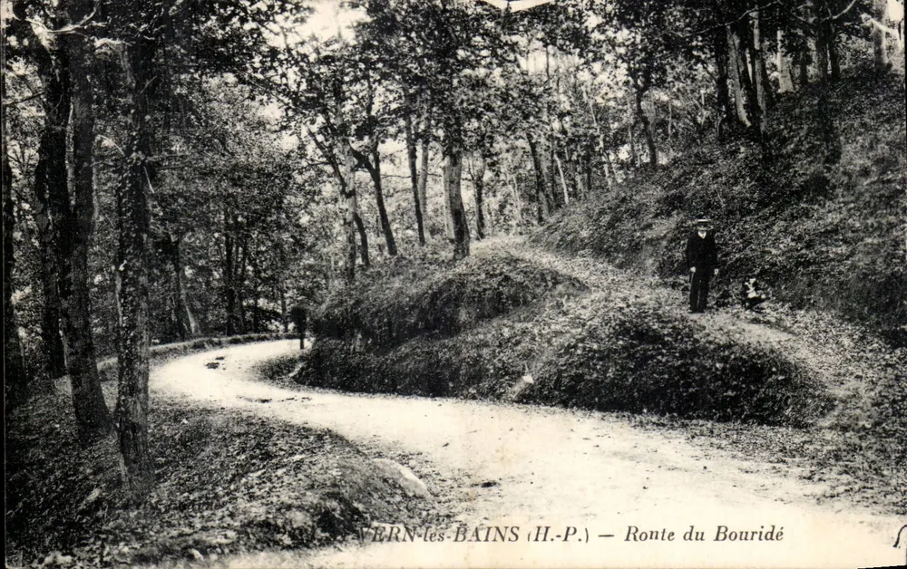 VERN-les-BAINS (H.-P.) — बौरिडे के रास्ता - आगे