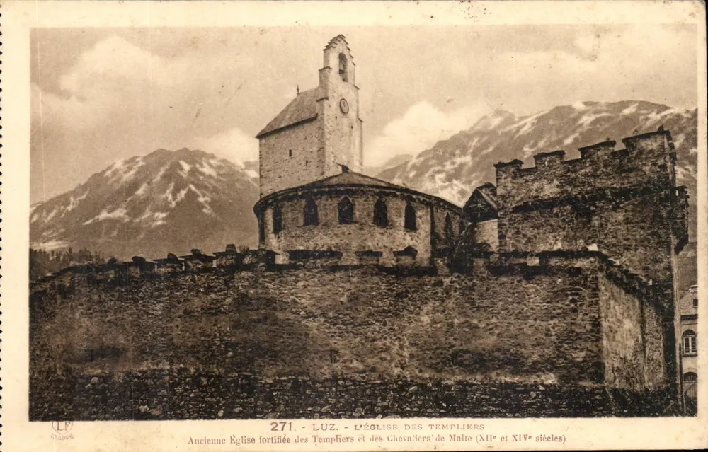 Luz - A Igreja dos Templários — Antiga igreja fortificada dos Templários e Cavaleiros de Malta (séculos XII e XIV) — Éditions Pyrénées-Océan, Toulouse - Frente
