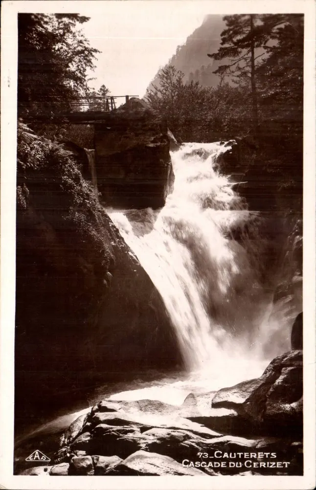 Cascata do Cerizet — Cauterets, Hautes-Pyrénées — editor A.P. Strasbourg - Frente