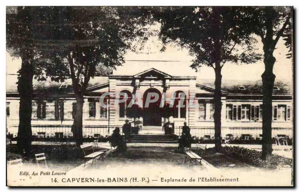 Capvern-les-Bains (H.P.) — Esplanada do Estabelecimento — Um Pequeno Louvre - Frente