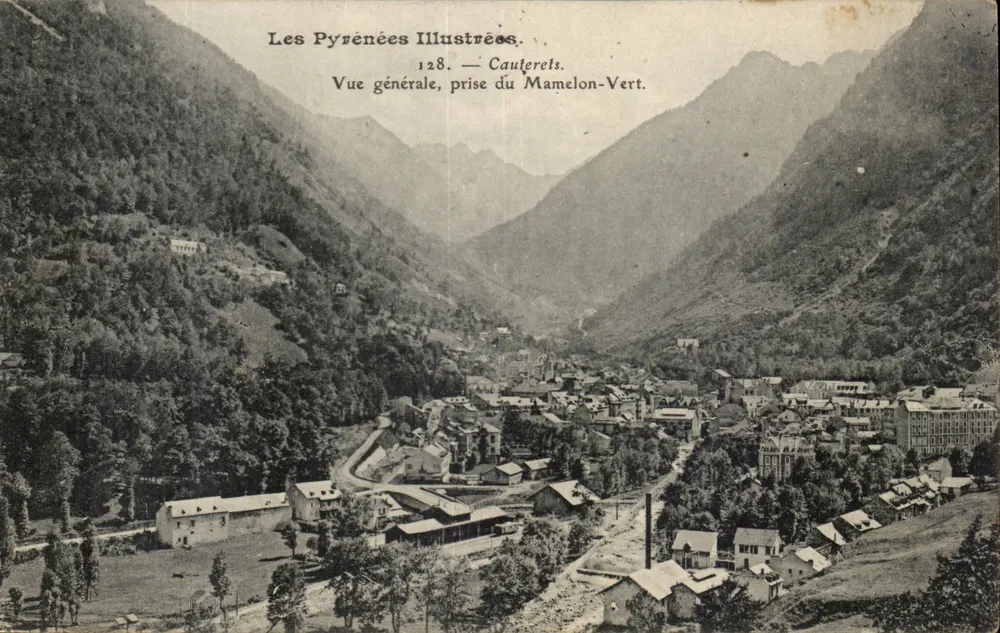 Cauterets — Vista geral tirada do Mamelon-Vert — Les Pyrénées Illustrées, n°128 - Frente