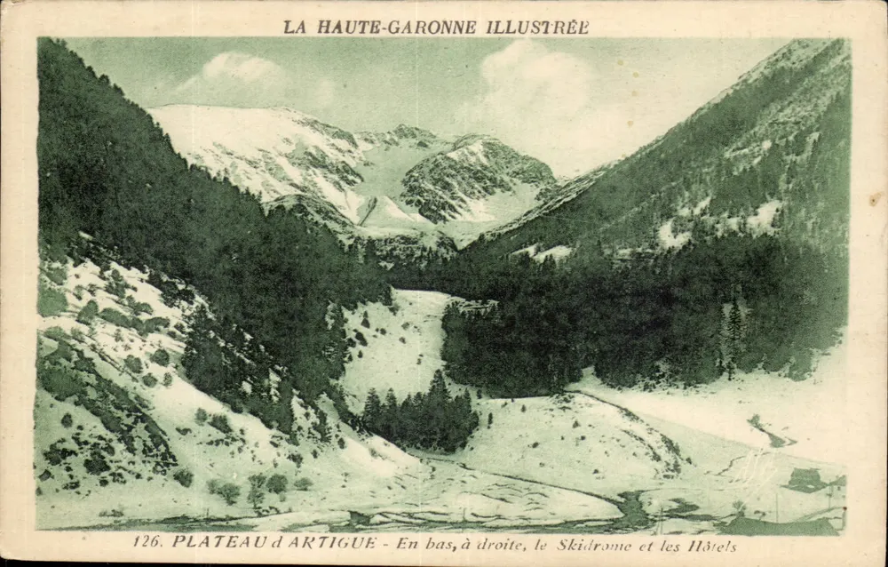 Plateau d'Artigue — Unten rechts der Skidrome und die Hotels — La Haute-Garonne Illustrée, n°126 - Vorderseite