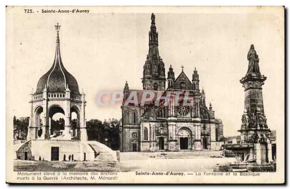 Sainte-Anne-d'Auray — Die Fontäne und die Basilika — Denkmal zur Erinnerung an die Bretonen, die im Krieg gestorben sind (Architekt, Herr Ménard) - Vorderseite
