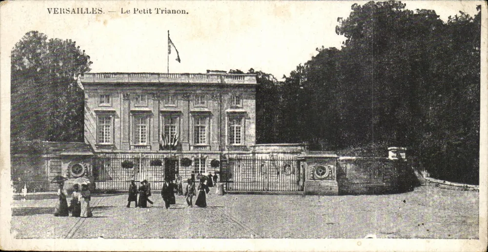 Versailles — O Petit Trianon — Editor não visível, número de série não visível - Frente