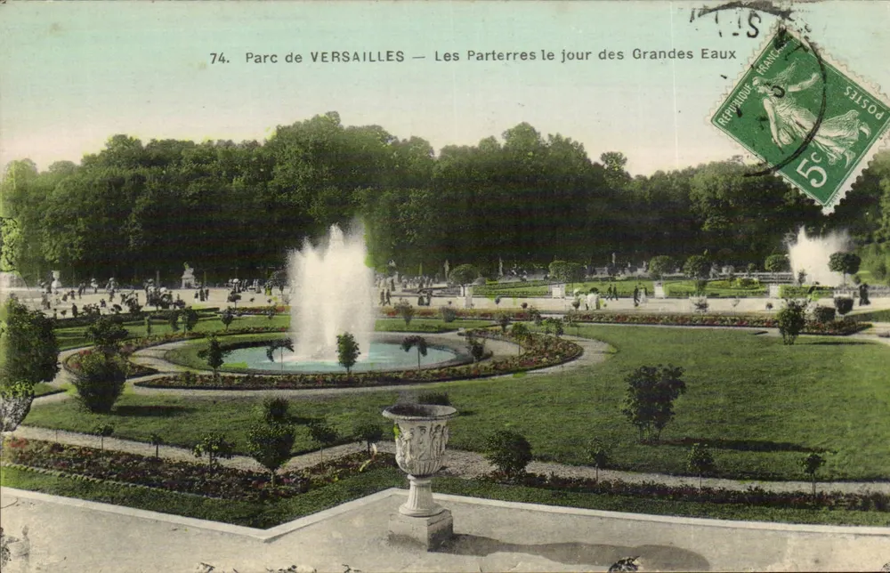 Park von VERSAILLES — Die Parterres an dem Tag der Großen Fontänen — Mme Moreau, Verlag Versailles - Vorderseite