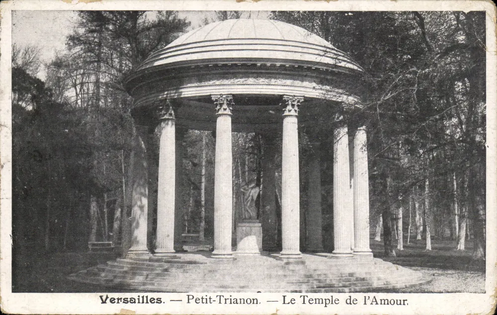 Versailles — Petit-Trianon — Het Tempel van de Liefde - Voorkant