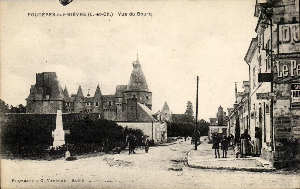 Fougères-sur-Bièvre (L.-et-Ch.) — Ansicht des Dorfes — Phototypie G. Vannier - Blois - Vorderseite
