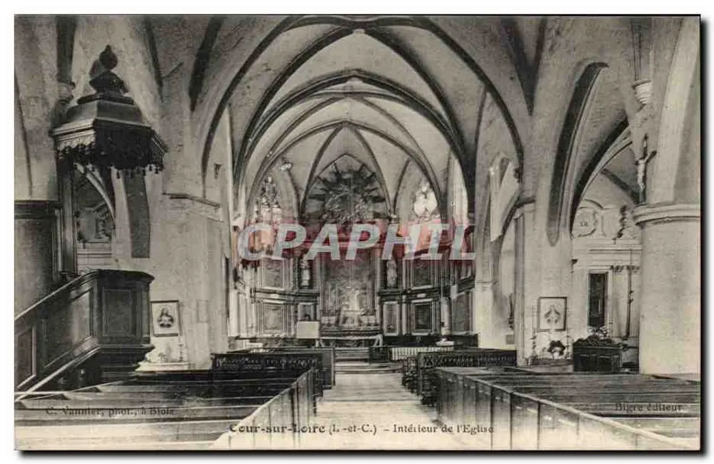 Cour-sur-Loire (Loire-et-Loire) — Interior da Igreja — C. Vanitter, fot., em Blois - Frente