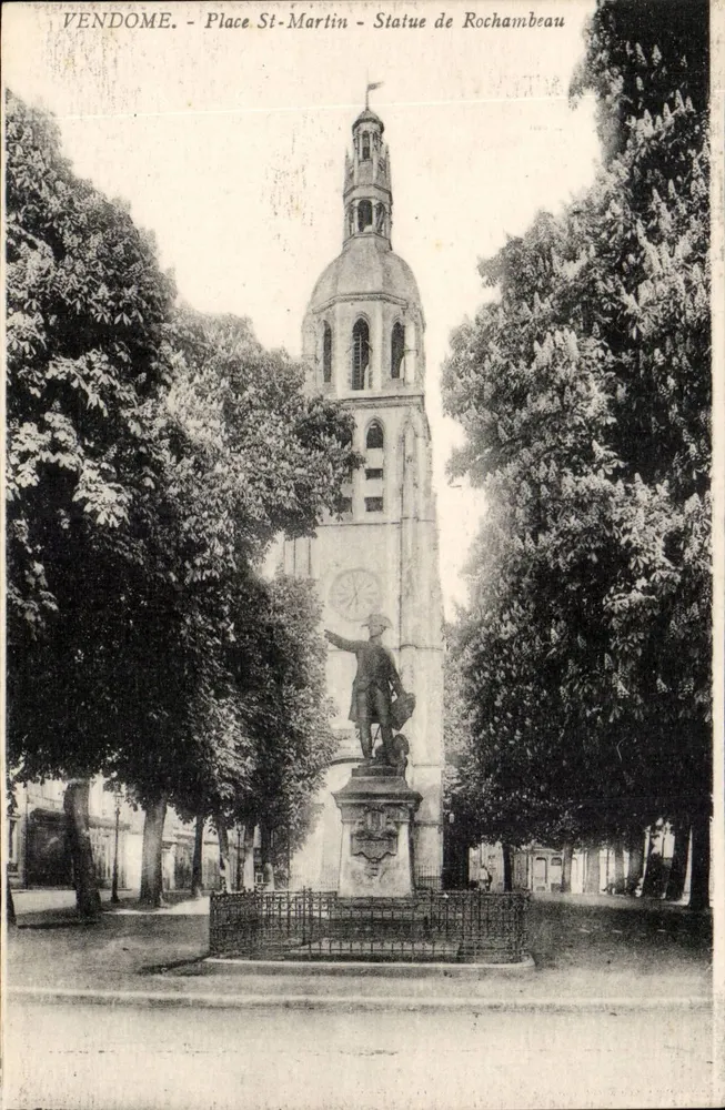 Vendôme - Praça Saint-Martin - Estátua de Rochambeau - Frente