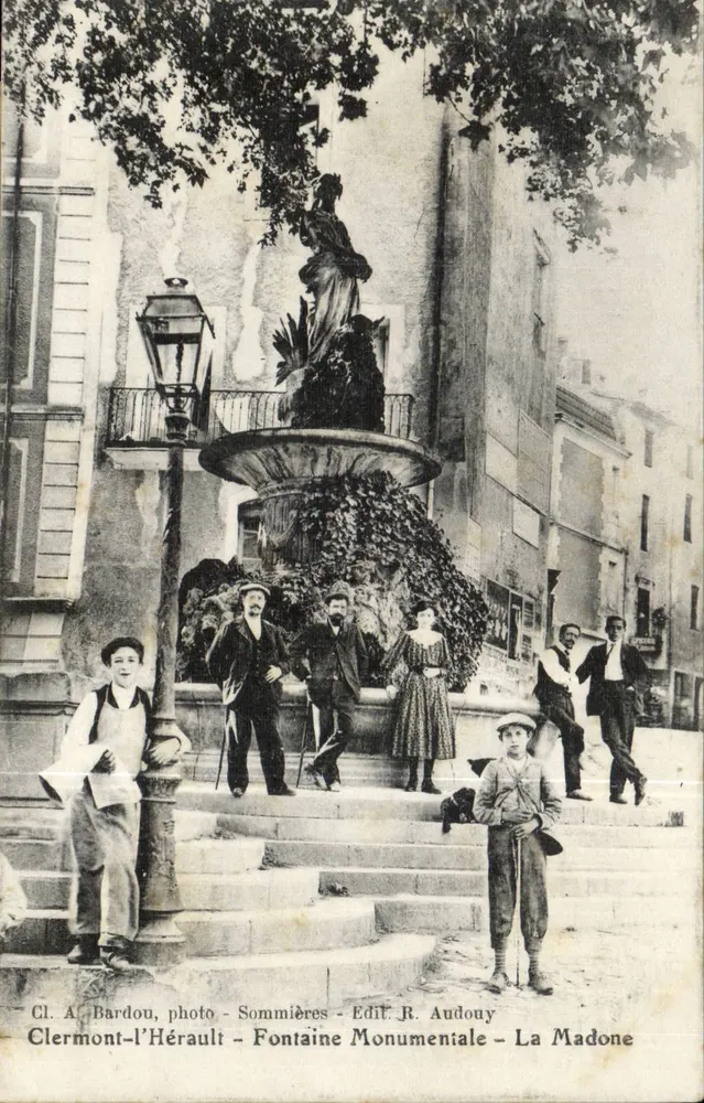 Clermont-l'Hérault — Monumentale Fontäne — Verlag R. Audouy - Vorderseite