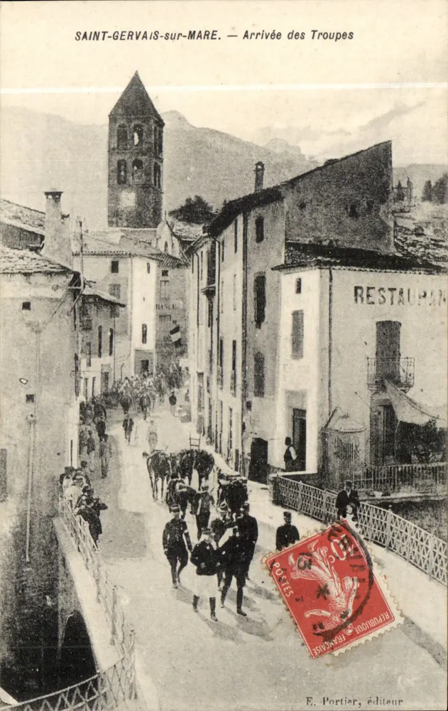 SAINT-GERVAIS-sur-MARE — Chegada das Tropas — E. Portier, editor - Frente