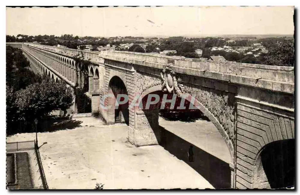 Montpellier (Hérault) — O Aqueduto — Edições RÉFILLA - Frente