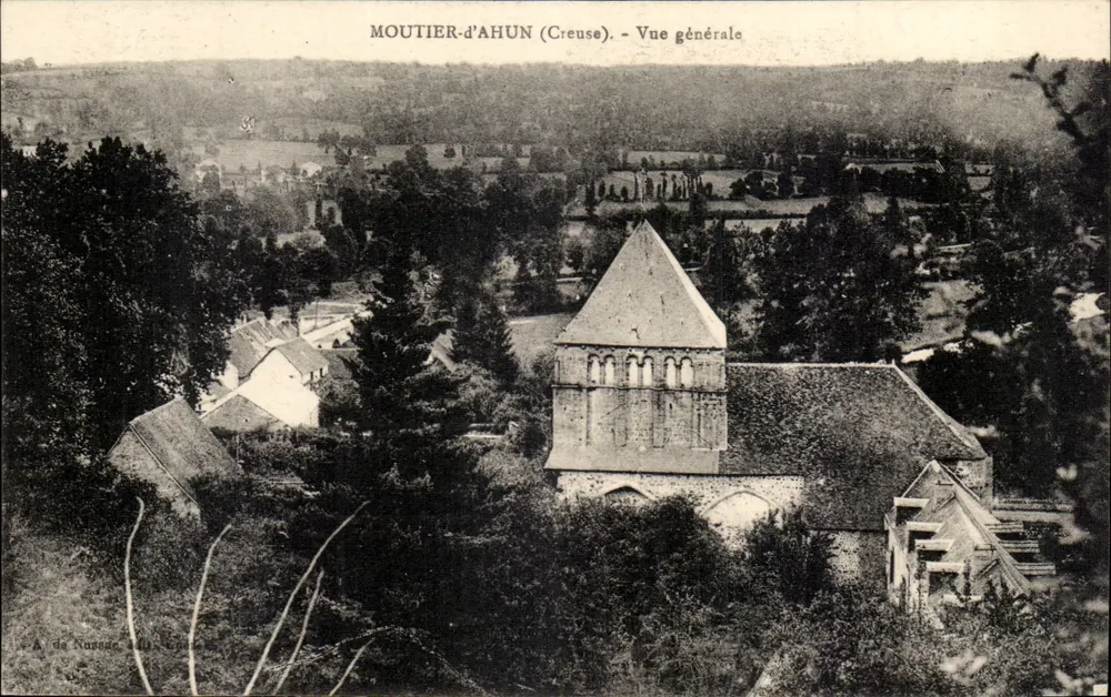 Moutier-d'Ahun (Creuse) — Vista geral — De Nageon - Frente
