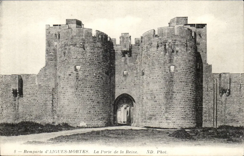 Aigues-Mortes — Mauern, Die Königinstüre — ND. Fot. - Vorderseite