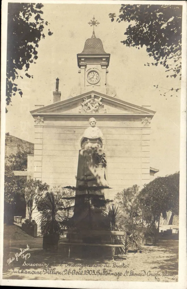 Einweihung des Büstenbildes des Heiligen Léonard Couçon — Denkmal für Saint-Léonard Couçon, 26. April 1905 — Foto Marland & Syrys - Vorderseite