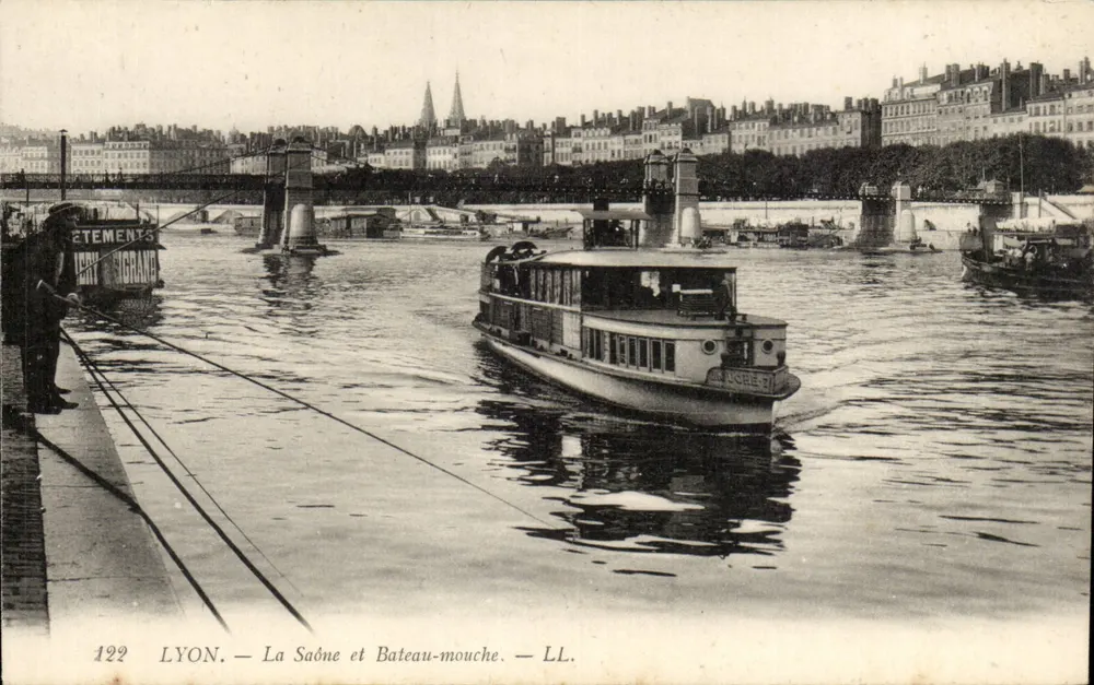 LYON — Der Saône und das Bateau-mouche — LL. — N° 122 - Vorderseite