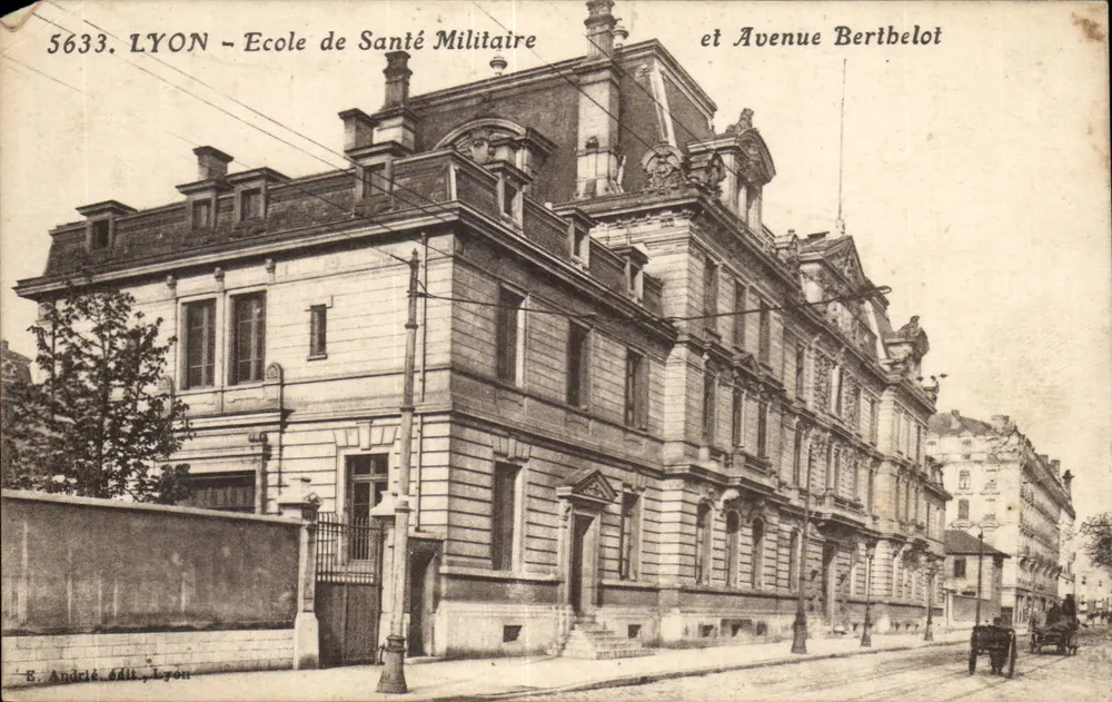 LYON - Ecole de Santé Militaire et Avenue Bertbelot — E. André, Lyon, n° 5633 - Vorderseite