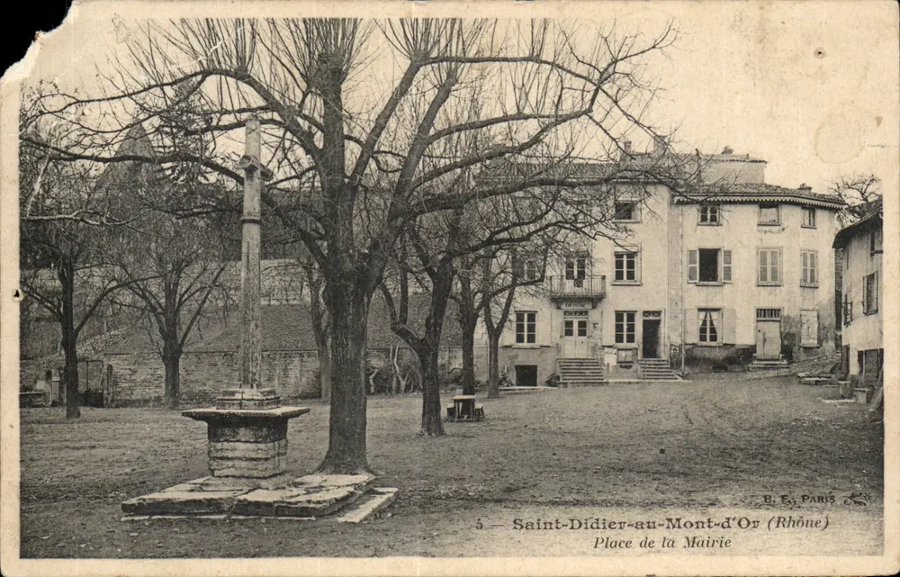 Saint-Didier-au-Mont-d'Or — Place de la Mairie — B. F., Paris - Vorderseite