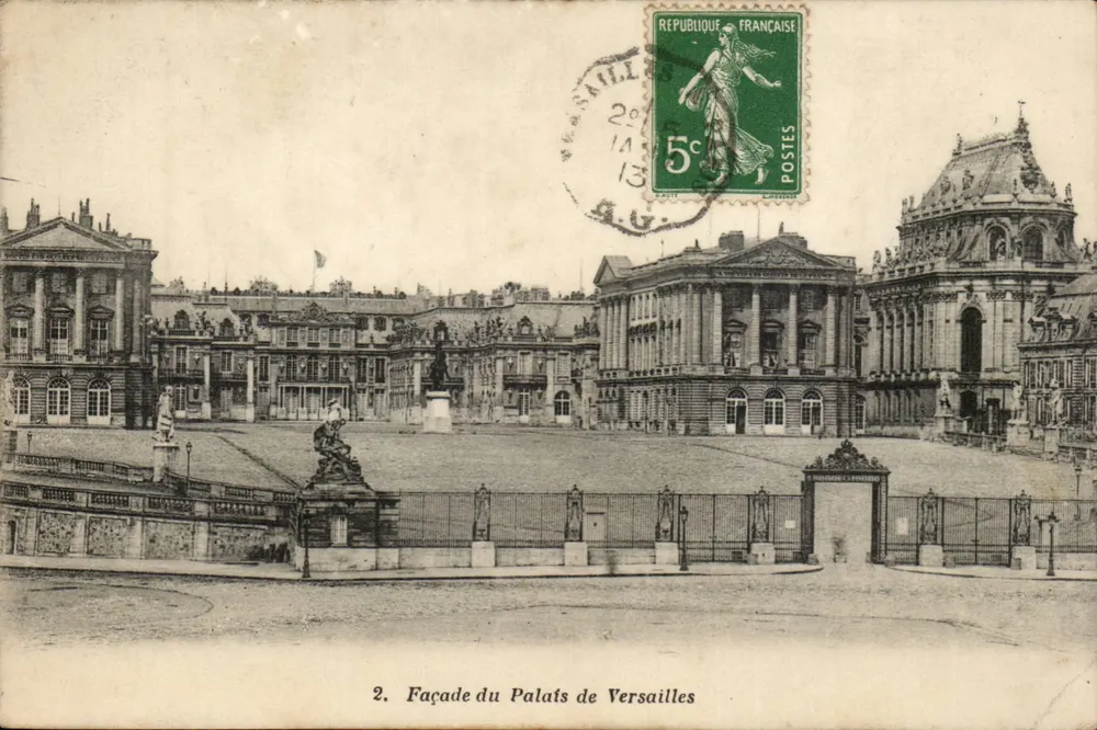Fachada do Palácio de Versalhes — vista panorâmica — Héliotypie A. Bourdier, Versalhes, n°2 - Frente