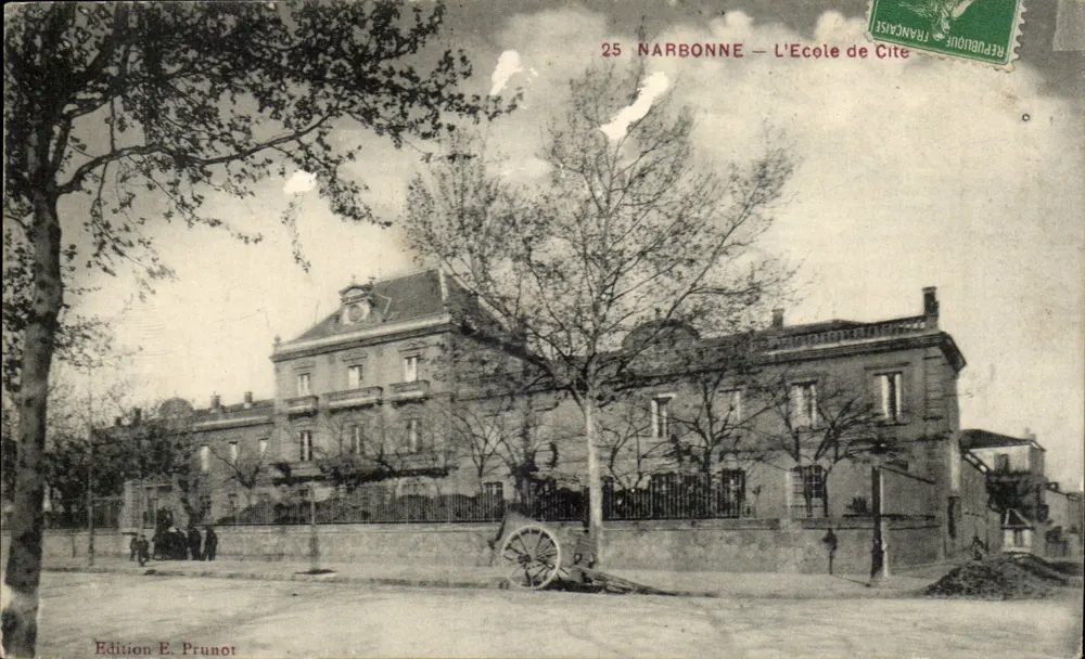 NARBONNE — A Escola da Cidade — Edição E. Prunot - Frente