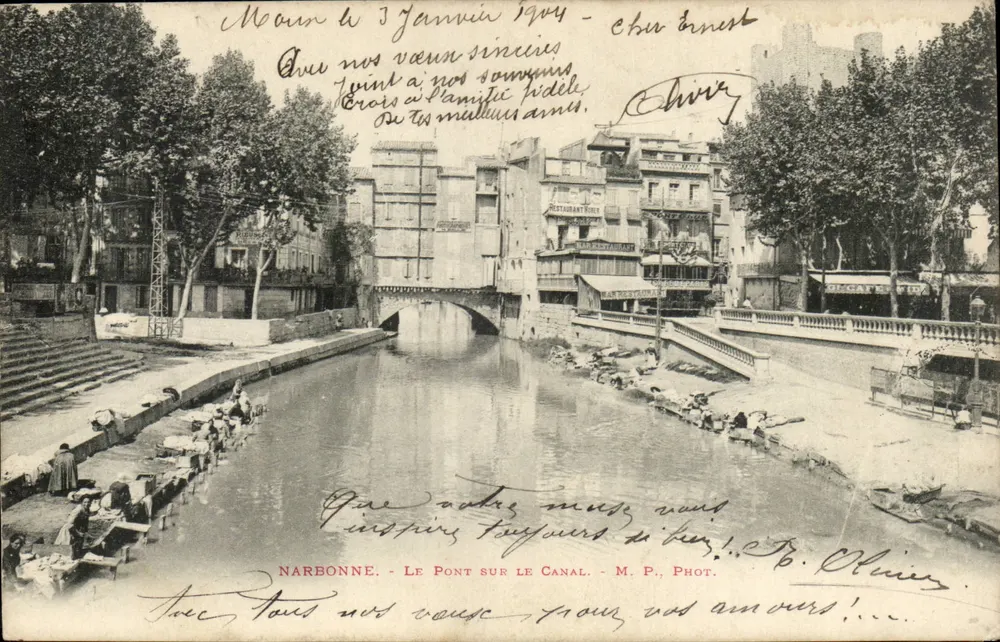NARBONNE — DER BRÜCKE ÜBER DEN KANAL — M. P., PHOT. - Vorderseite