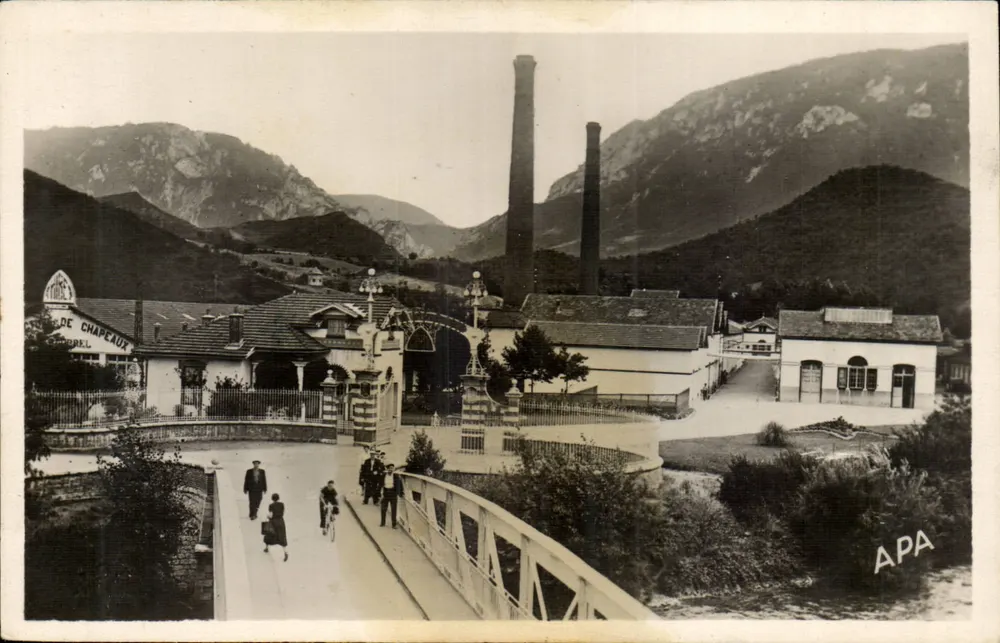Fábricas Jean Bourrel — Quillan (Aude) — editor A.P.A. n°11 - Frente