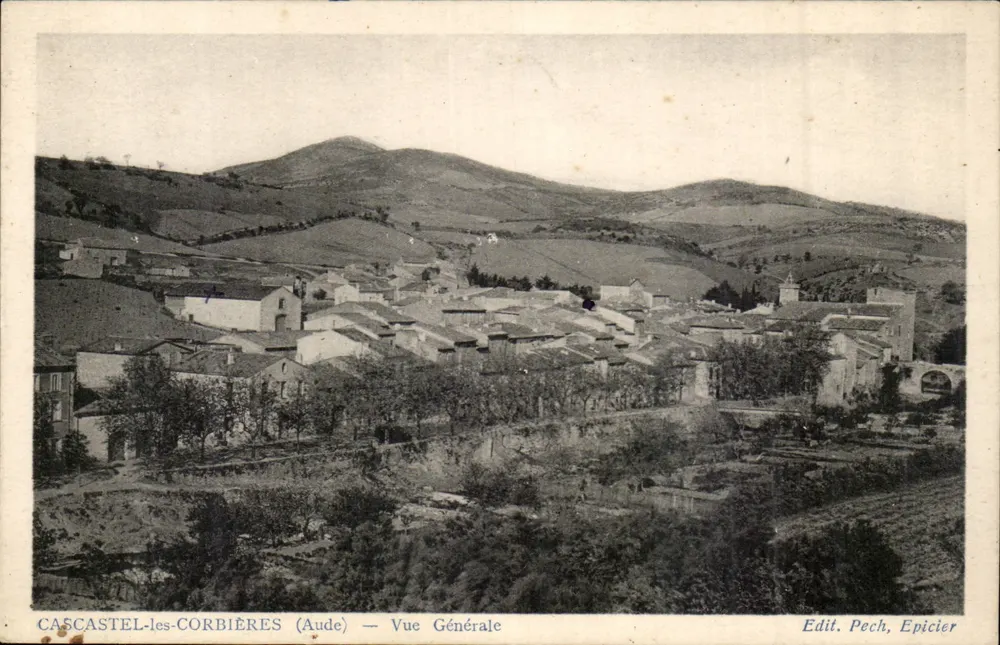 Cascastel-les-Corbières (Aude) — Vista Geral — Edit. Pech, Padeiro - Frente