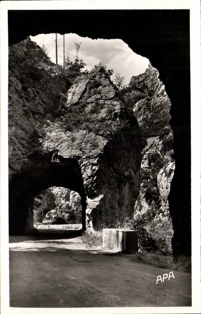 Os Túneis — Pierre-Lys (Aude) — APA - Frente