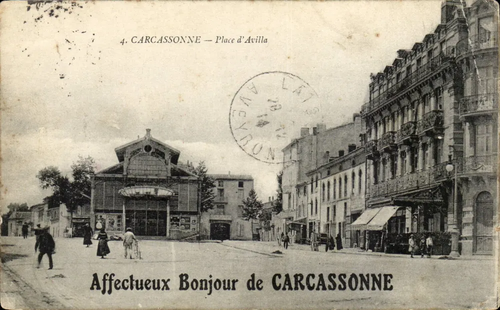 Carcassonne — Praça d'Avilla — Saudação de Carcassonne - Frente