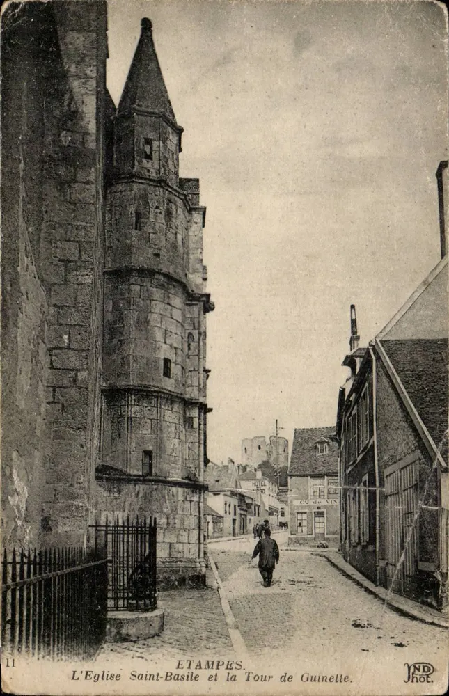 Etampes — Ansicht der Kirche Saint-Basile und der Turm Guinette — JND Hot. - Vorderseite