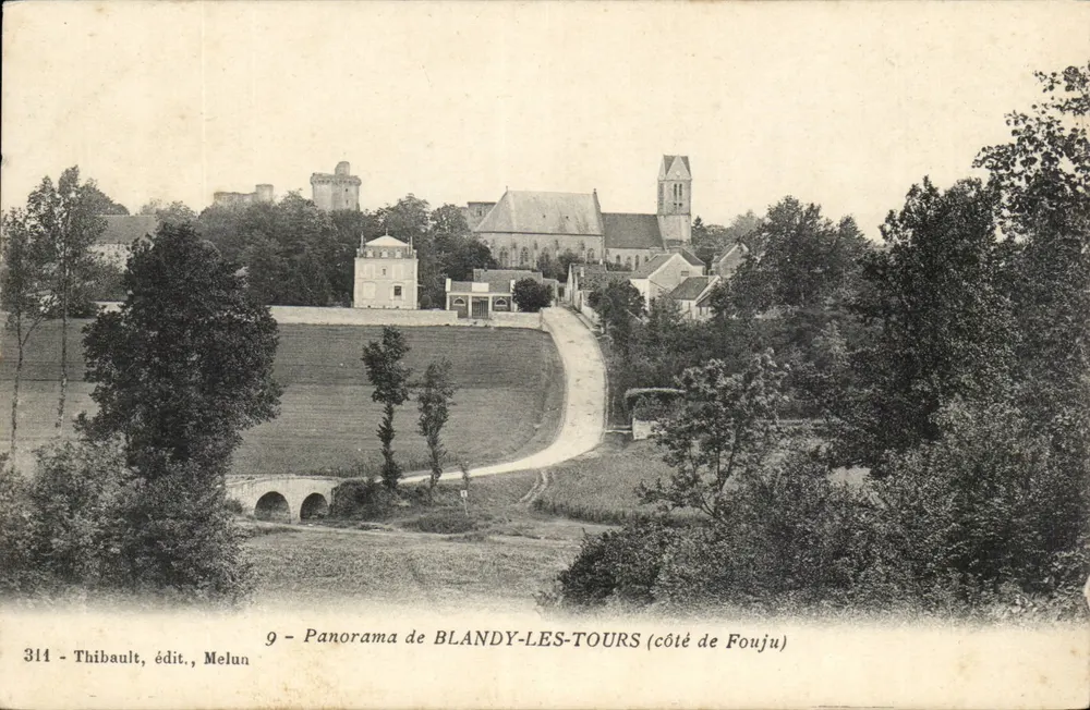 Blandy-les-Tours — Seite von Fouju — Thibault, Verlag, Melun, n°311 - Vorderseite