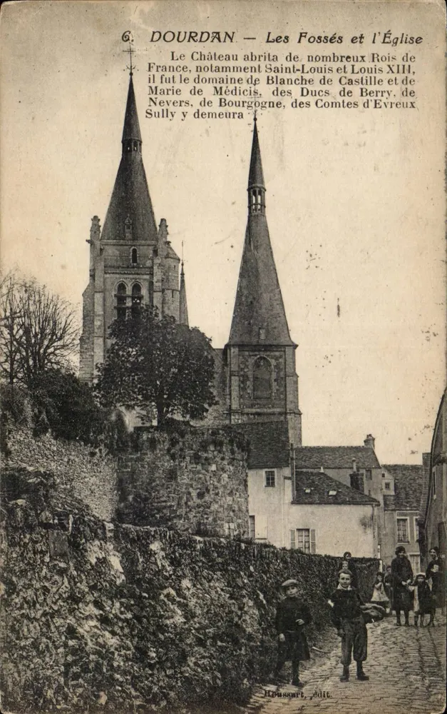 Dourdan — Os Fossos e a Igreja — Housset, editor n°6 - Frente