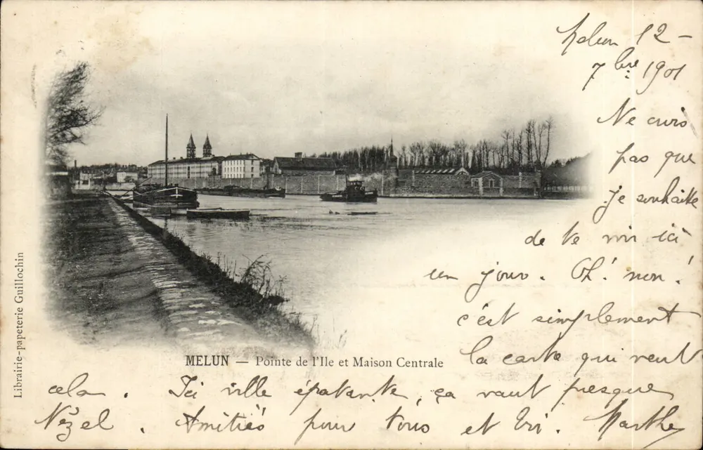 Melun — Ponta da Ilha e Casa Central — Livraria e papelaria Guillocchin - Frente