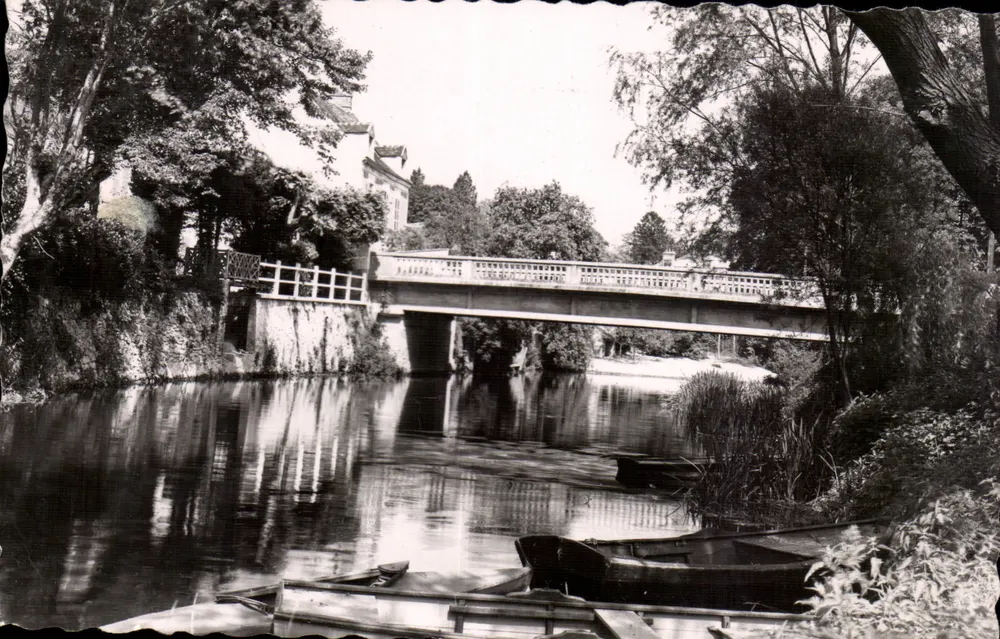 Crécy-en-Brie — Die Brücke Dam'Gilles — Glichés AGIS, Crécy - Vorderseite