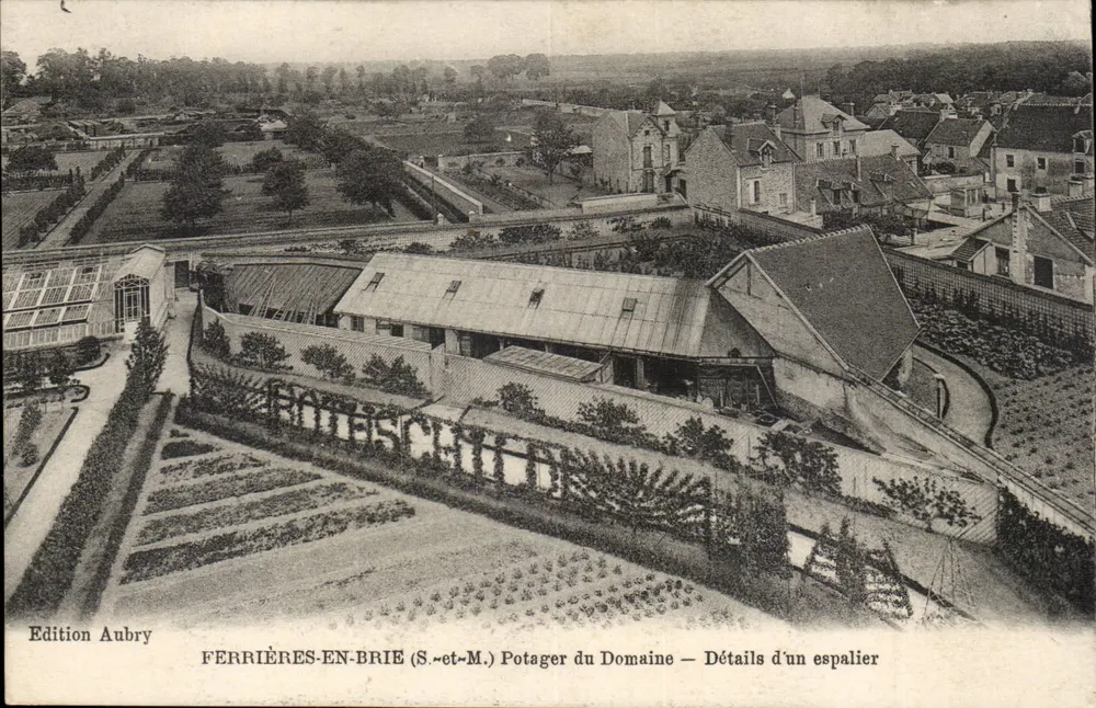 Ferrières-en-Brie (S.-et-M.) — Gemüsegarten des Schlosses — Details eines Rankgitters - Vorderseite