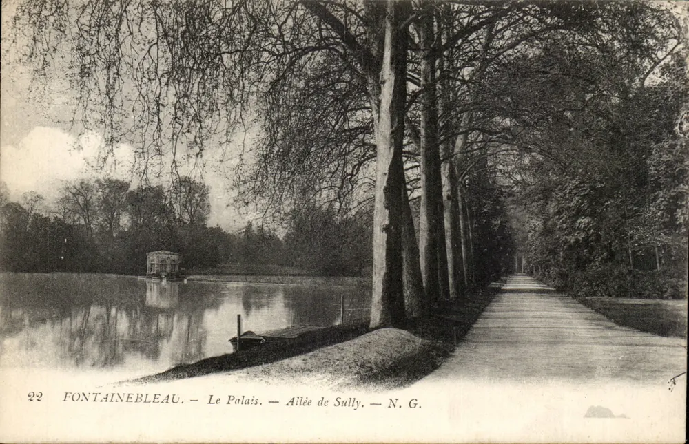 Fontainebleau — O Palácio — Avenida de Sully — N. G. - Frente