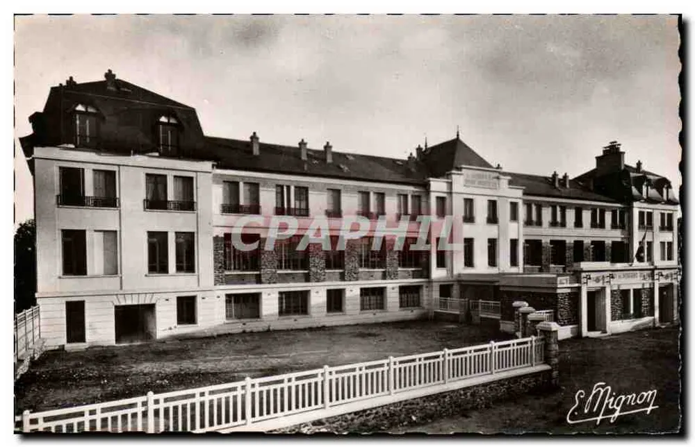 Dammarie-les-Lys — Groupe Scolaire Paul-Doumer — Photo E. Mignon - Vorderseite