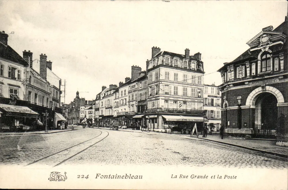 Fontainebleau — A Rue Grande e a Postagem — Editora: 224 - Frente