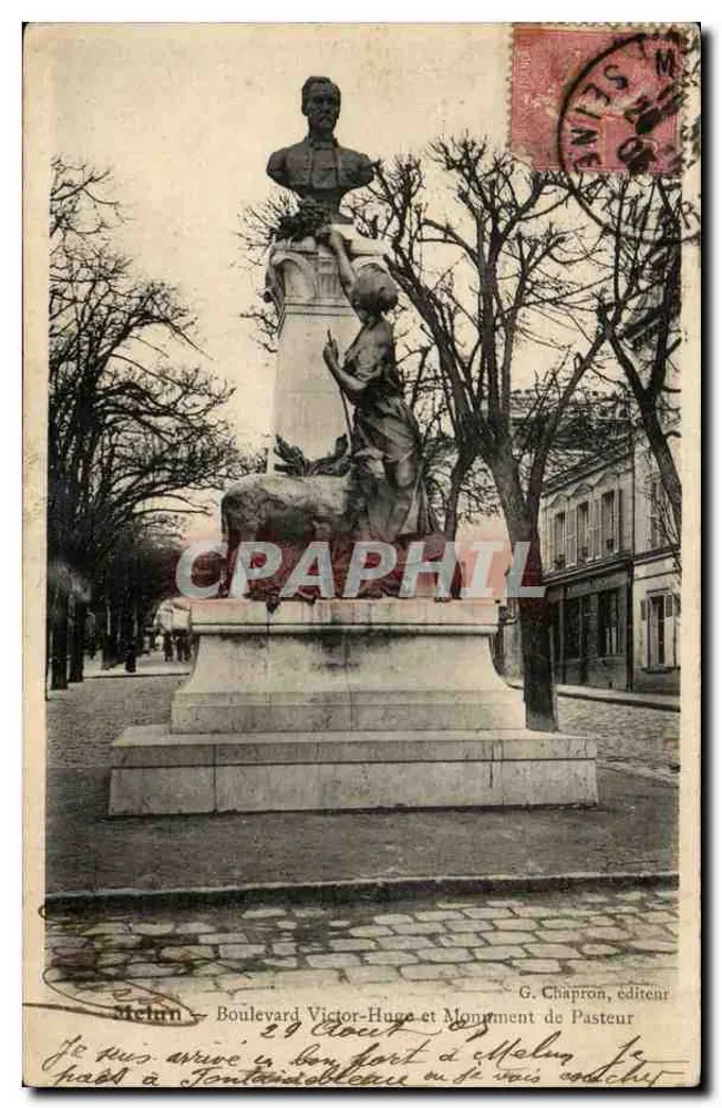 Melun — Boulevard Victor-Hugo e Monument Pasteur — G. Chapron, editor - Frente