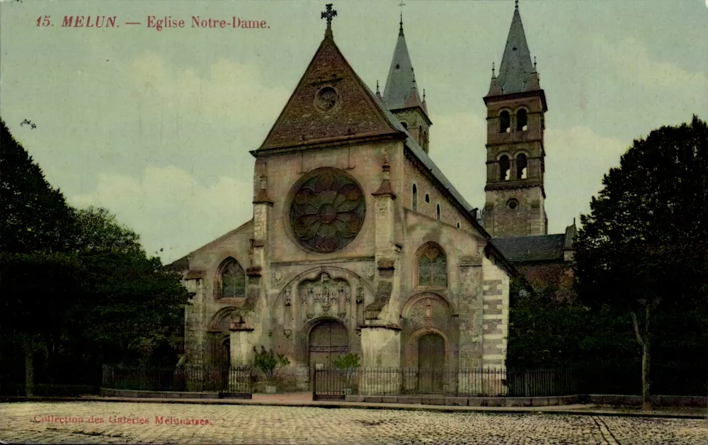 Melun — Igreja de Nossa Senhora — Coleção das Galerias Melunaises, n°15 - Frente