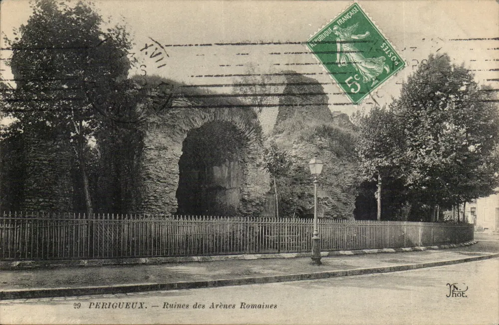 Périgueux — Ruine delle Arene Romane — J. Hot. - Recto