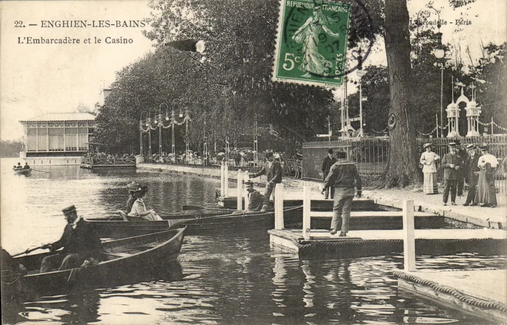 Enghien-les-Bains — Der Anlegesteg und das Casino — Les rondelle - Paris - Vorderseite